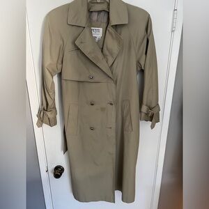 Petite Sophisticate Tan Trench Coat - Size 4